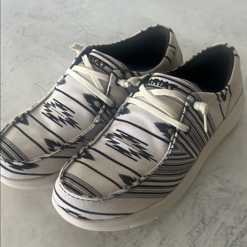 Ariat Women's Sneakers - Black and White - Picture 2 of 6